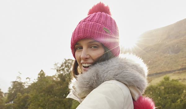 WOMEN'S HATS